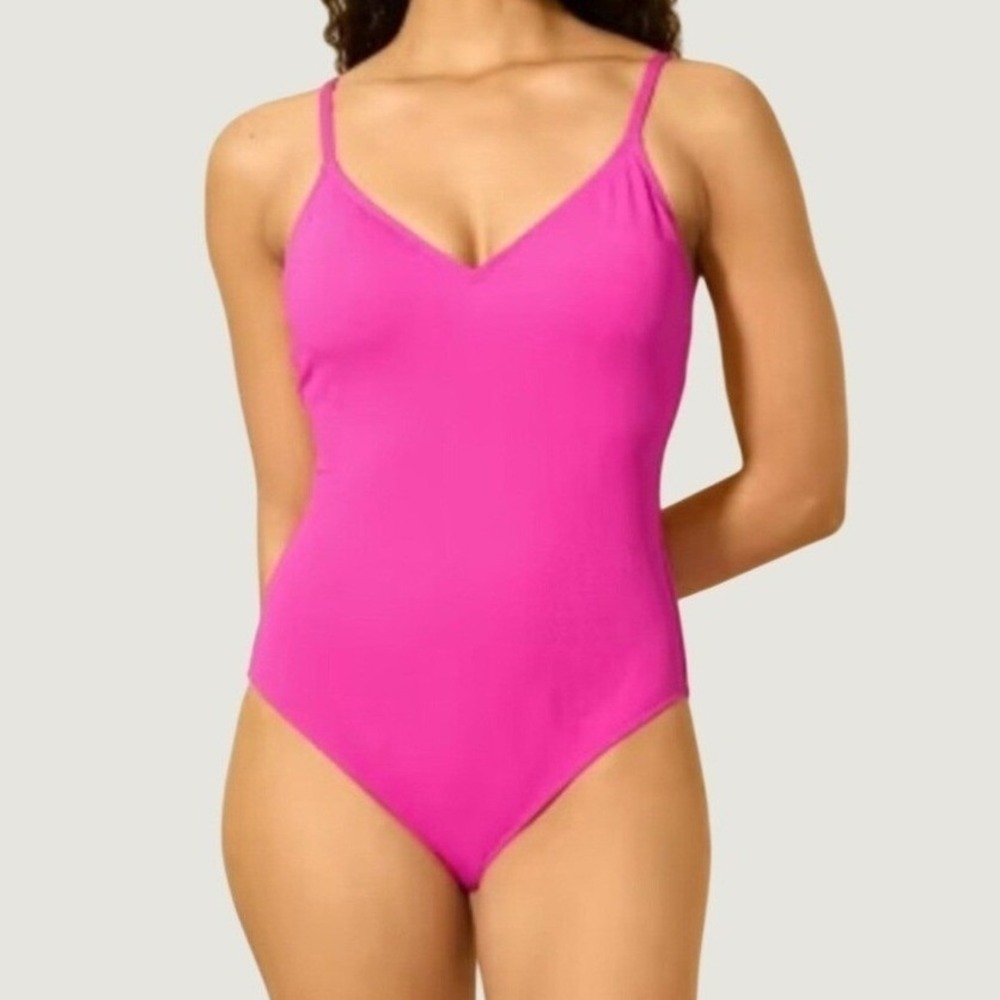 Shade & Shore Micro Crinkle V Neck One Piece Swimsuit Small Pink NWT Barbiecore